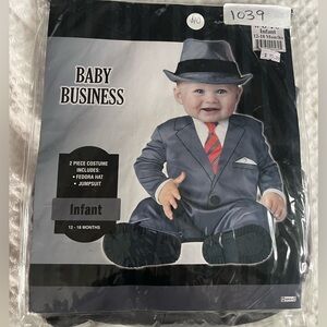 Baby business costume 12-18 months